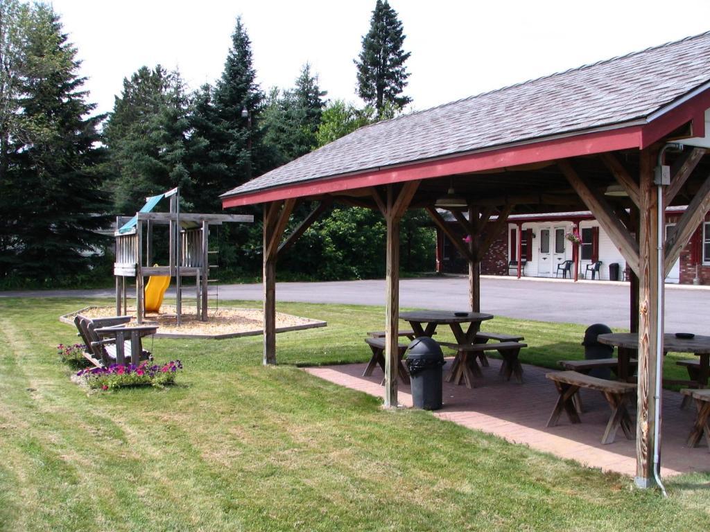 Maple Leaf Motel Littleton Exteriör bild